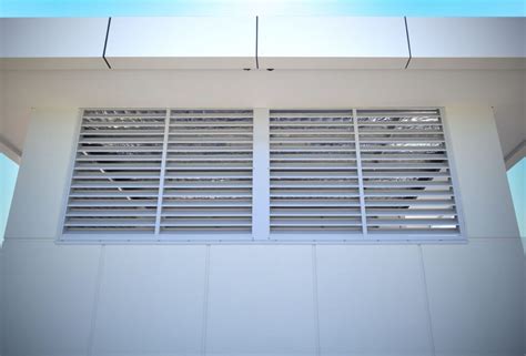 operable aluminum louvers|Cascade Series® Fixed Aluminium Louvres .